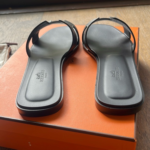Hermès Oran Sandal Noir Piqures Ecrues (Black) Size 39 1/2  100% Authentic! - Picture 8 of 11